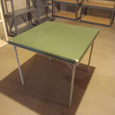 FOLDING CARD TABLE AND 3 FOLDING CHAIRS