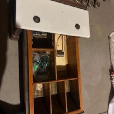 VINTAGE MANUAL NATIONAL CASH REGISTER WITH A KEY