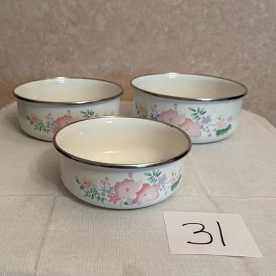 Vintage Kobe Enamuel Nesting Bowls
