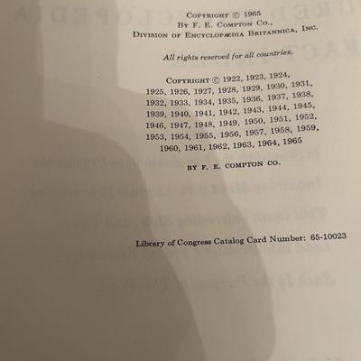Compton’s Encyclopedia Set