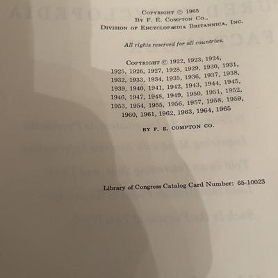 Compton’s Encyclopedia Set