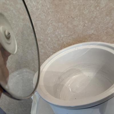 White Westinghouse Slow Cooker