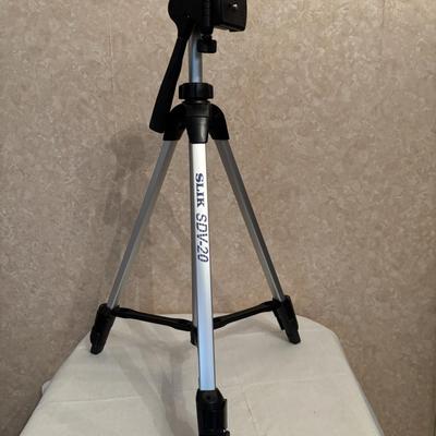 Slik 5DV-20 Tripod