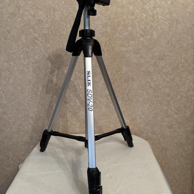 Slik 5DV-20 Tripod