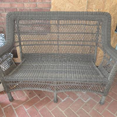 Wicker bench