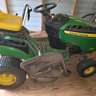 John deere lawn tractor