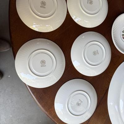 Sale Photo Thumbnail #118: This is for tea, cups and saucers and platters and plates. It is Wedgewood. please look at the pictures for any chips or cracks.