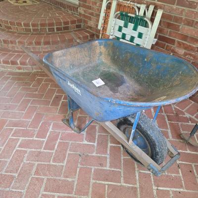 Wheelbarrel