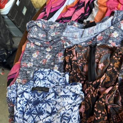 Sale Photo Thumbnail #140: Women’s lot of clothing