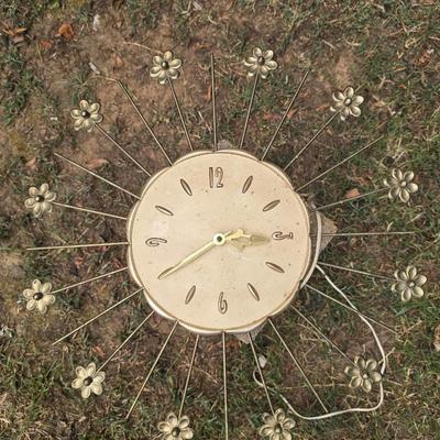 Vintage Lux clock
