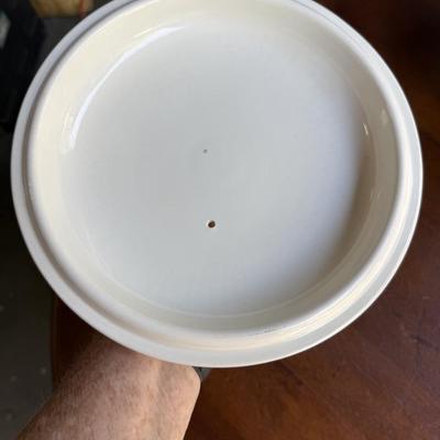 Sale Photo Thumbnail #173: Soup terrain. This matches the other set of China. In the next pictures. this is in good condition.