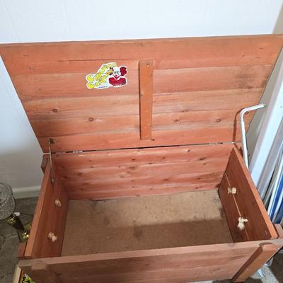 Toy box
