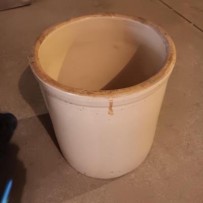 #6 LOVE FIELDS POTTERIES CROCK