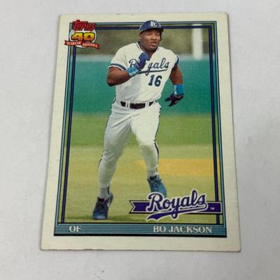 Lot 32: Lot of 10 MLB Baseball Cards – Bo Jackson, Mike Piazza, Mark McGwire, George Brett, Canseco & More | Stars & MVPs