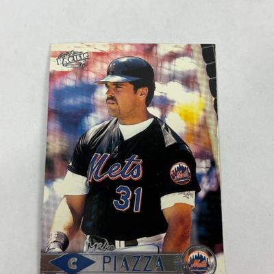 Lot 32: Lot of 10 MLB Baseball Cards – Bo Jackson, Mike Piazza, Mark McGwire, George Brett, Canseco & More | Stars & MVPs