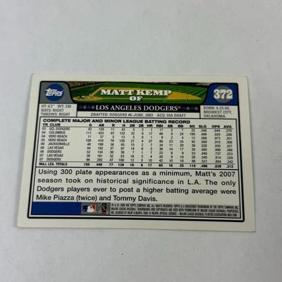 Lot 34: Vintage Baseball Card Lot – Stars, Rookies, & Hall of Fame Legends