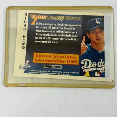 Lot 34: Vintage Baseball Card Lot – Stars, Rookies, & Hall of Fame Legends