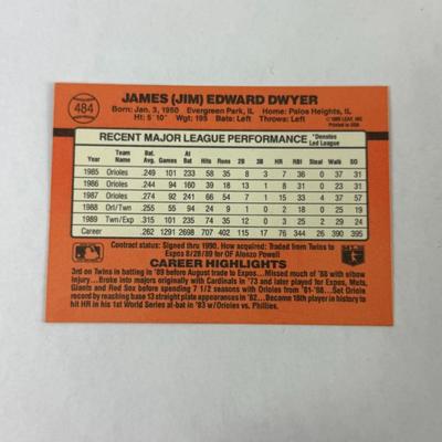 Lot 34: Vintage Baseball Card Lot – Stars, Rookies, & Hall of Fame Legends