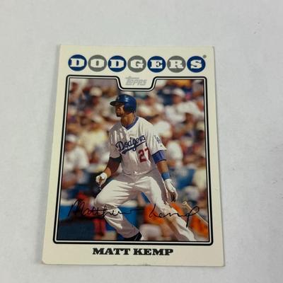 Lot 34: Vintage Baseball Card Lot – Stars, Rookies, & Hall of Fame Legends