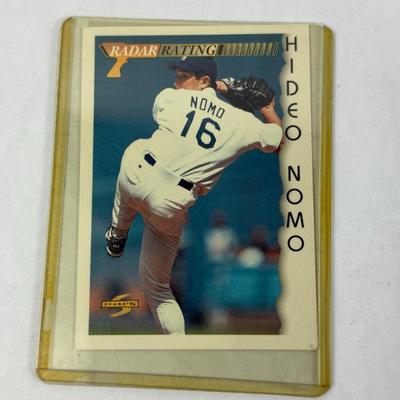 Lot 34: Vintage Baseball Card Lot – Stars, Rookies, & Hall of Fame Legends