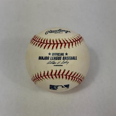 Lot 42: Elmer Dessens #45 Autographed Official MLB Baseball – Signed Ball from Veteran Pitcher
