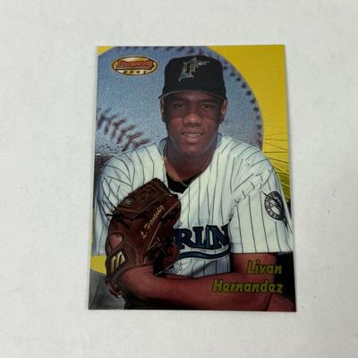Lot 43: MLB Baseball Card Lot – Stars & MVPs Featuring Mark McGwire, John Smoltz, Kevin Mitchell, Magglio Ordóñez & More – Mixed...