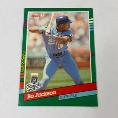 Lot 45: MLB Baseball Card Lot Featuring Bo Jackson, Sammy Sosa, Derek Jeter, Mark McGwire & More – Mixed Era Collection