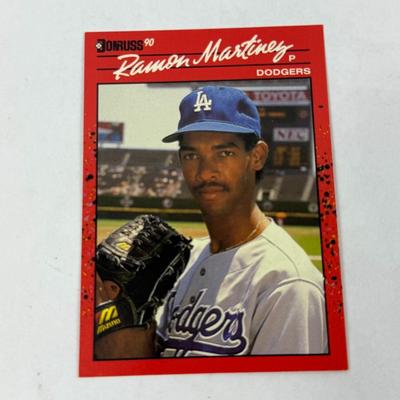 Lot 45: MLB Baseball Card Lot Featuring Bo Jackson, Sammy Sosa, Derek Jeter, Mark McGwire & More – Mixed Era Collection