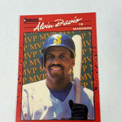 Lot 47: Vintage & Modern Baseball Card Collection – Hall of Fame & Rising Stars Lot