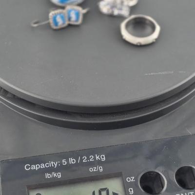 Lot 53: 925 Silver Rings and Earring Set / 19g / Sizes 5.5 & 6