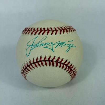 Lot 8: Johnny Mize Signed Baseball – Hall of Fame ’81 Inductee