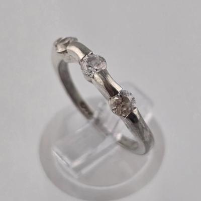 Lot 55: Silver 925 Earrings and Rings / 22g / Sizes 6