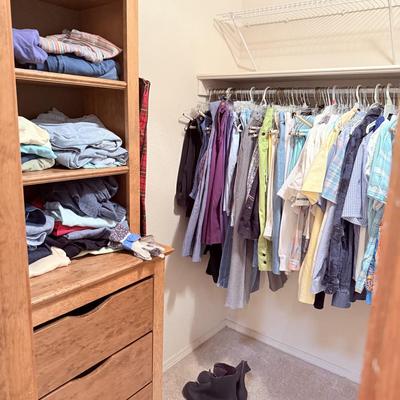 Sale Photo Thumbnail #64: Clothes range M - L

NO CHERRY PICKING or taking ONLY the items you want and leaving the rest! Please arrive with enough time to load. Bring boxes/any tools to assemble /dolly/people to help load/etc.
- Questions? Call Mike at (918)759-7591 or email us