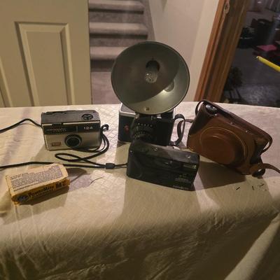 35MM CAMERAS