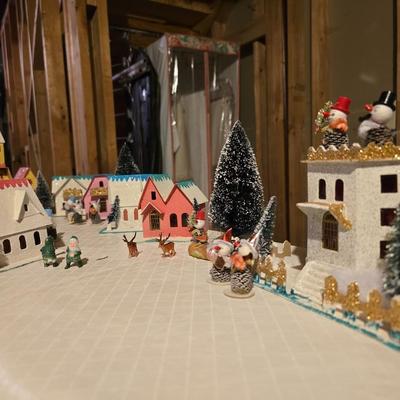 VINTAGE LIGHTED VILLAGE DELUXE MADE FOR MONTGOMERY WARDS IN JAPAN