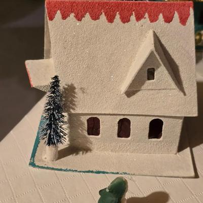 VINTAGE LIGHTED VILLAGE DELUXE MADE FOR MONTGOMERY WARDS IN JAPAN