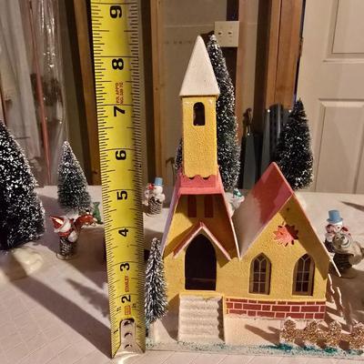 VINTAGE LIGHTED VILLAGE DELUXE MADE FOR MONTGOMERY WARDS IN JAPAN