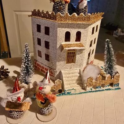 VINTAGE LIGHTED VILLAGE DELUXE MADE FOR MONTGOMERY WARDS IN JAPAN