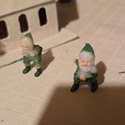 VINTAGE LIGHTED VILLAGE DELUXE MADE FOR MONTGOMERY WARDS IN JAPAN