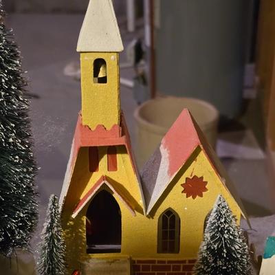 VINTAGE LIGHTED VILLAGE DELUXE MADE FOR MONTGOMERY WARDS IN JAPAN