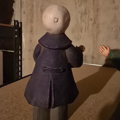CAROLING FIGURES