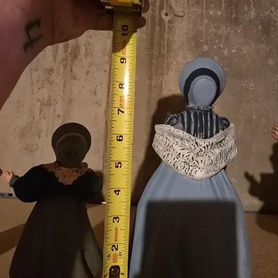 CAROLING FIGURES