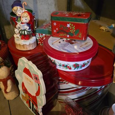 MORE CHRISTMAS DECORATIONS
