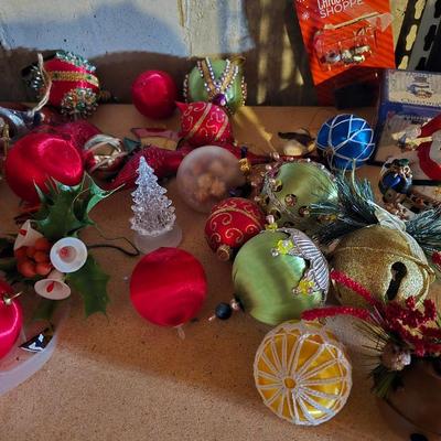 CHRISTMAS ORNAMENTS, BEADED GARLAND AND MORE