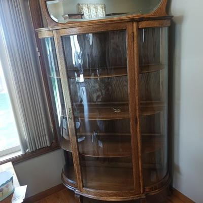 GORGEOUS ANTIQUE CURVED GLASS DISPLAY CABINET