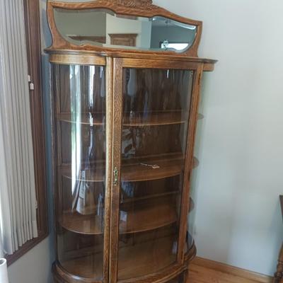GORGEOUS ANTIQUE CURVED GLASS DISPLAY CABINET