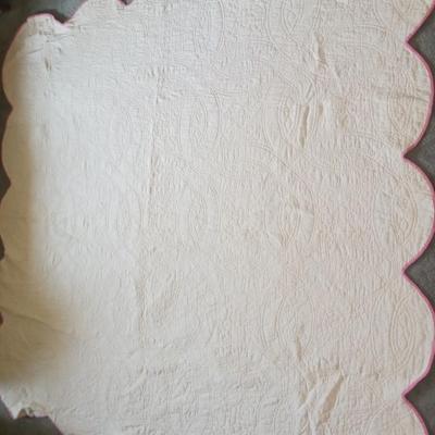 HANDMADE QUILT 72 X 74