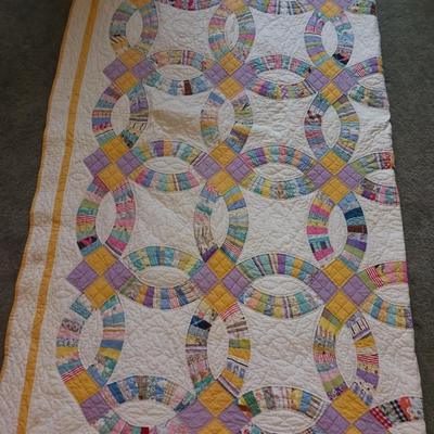HANDMADE DOUBLE WEDDING RING QUILT