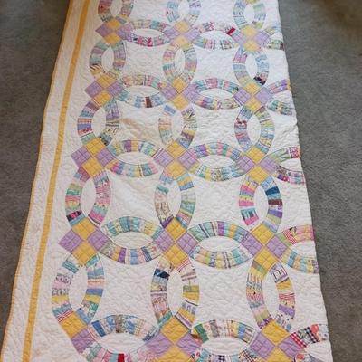 HANDMADE DOUBLE WEDDING RING QUILT