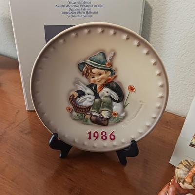 2 HUMMEL PLATES AND "DOLL MOTHER" HUMMEL FIGURINE
